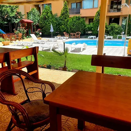Family Hotel Megas 아파트