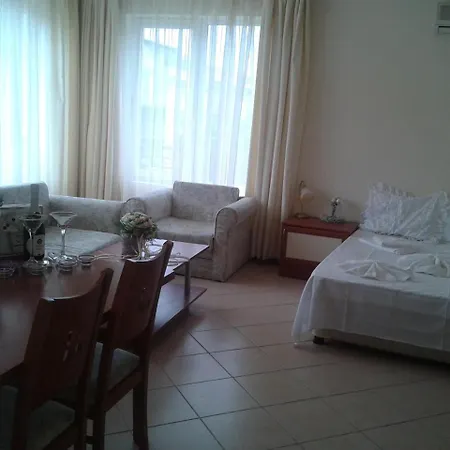 Family Hotel Megas 써니비치