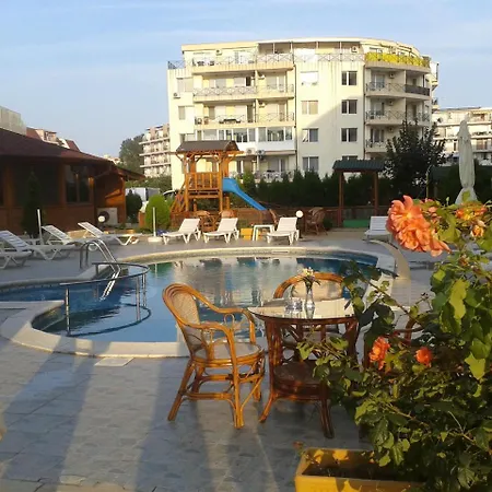 Family Hotel Megas 아파트