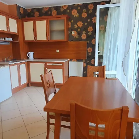 شقة Family Hotel Megas *