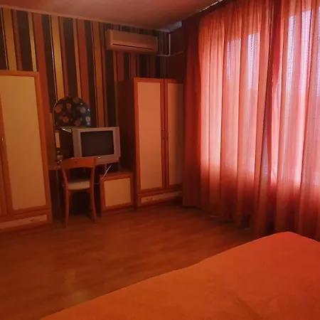 شقة Family Hotel Megas *