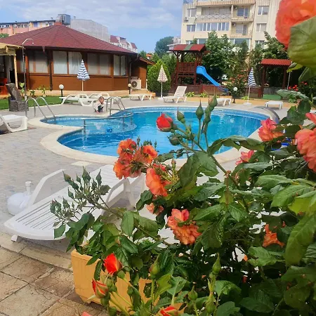 شقة Family Hotel Megas